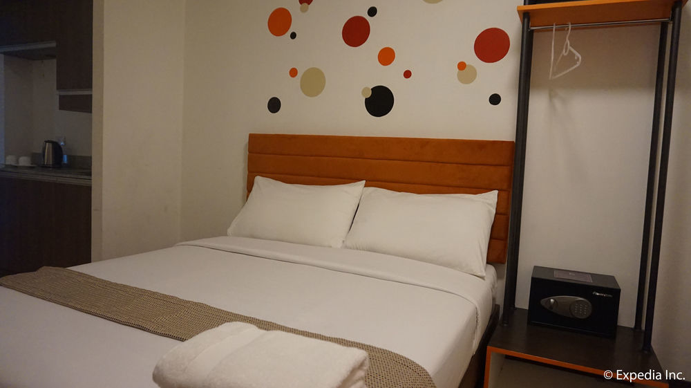 H Hotels - Metro North Uno Quezon City Buitenkant foto