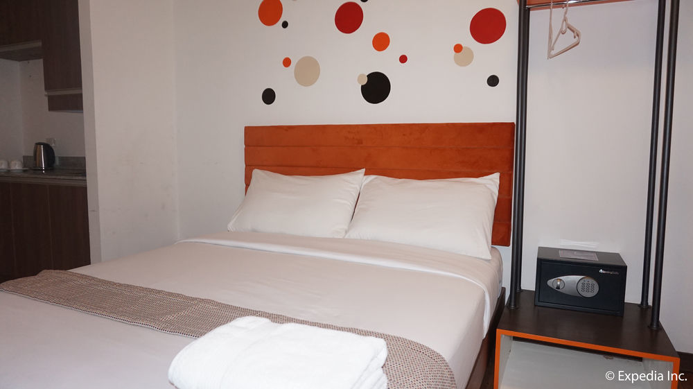 H Hotels - Metro North Uno Quezon City Buitenkant foto