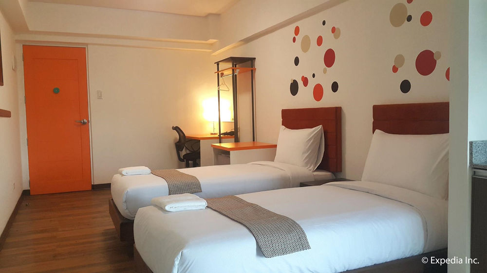 H Hotels - Metro North Uno Quezon City Buitenkant foto