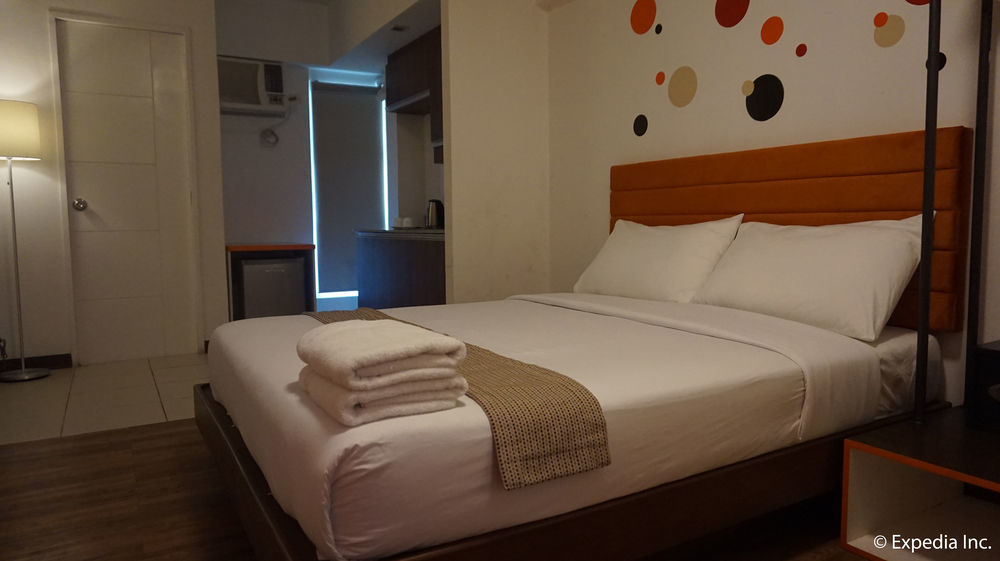 H Hotels - Metro North Uno Quezon City Buitenkant foto