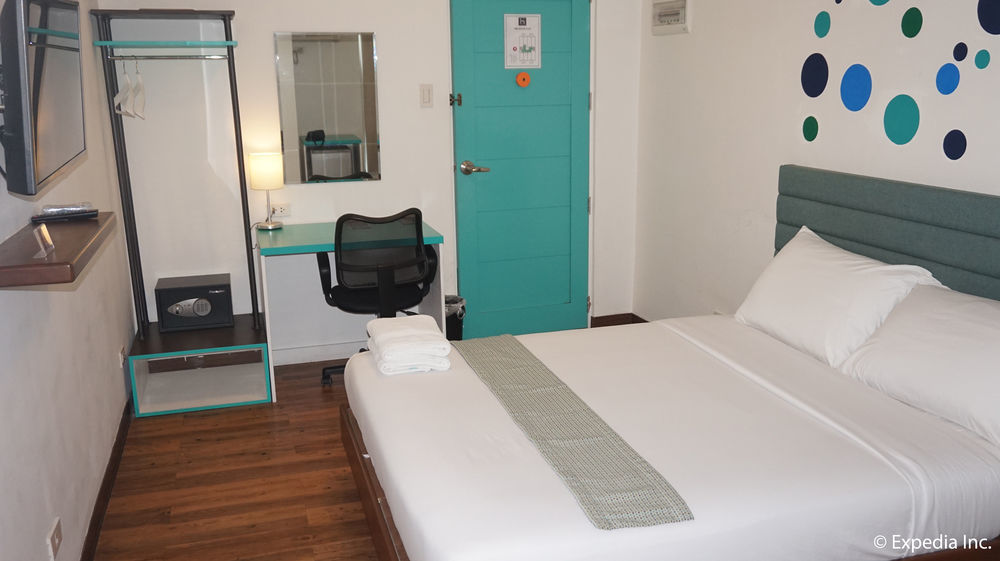 H Hotels - Metro North Uno Quezon City Buitenkant foto